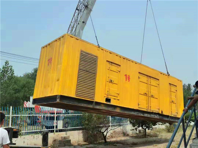 易县300KW柴油发电机组油耗是多少?
